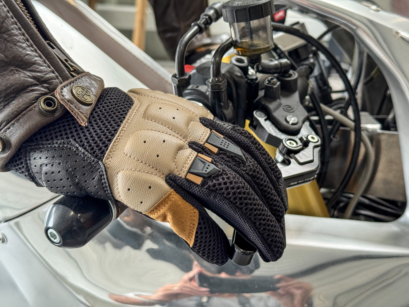 gants moto mi-saison certifi&eacute;